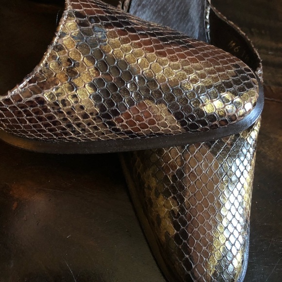 New Vintage Stunning Snake Ankle Strap Heels 🤎 - Picture 13 of 14